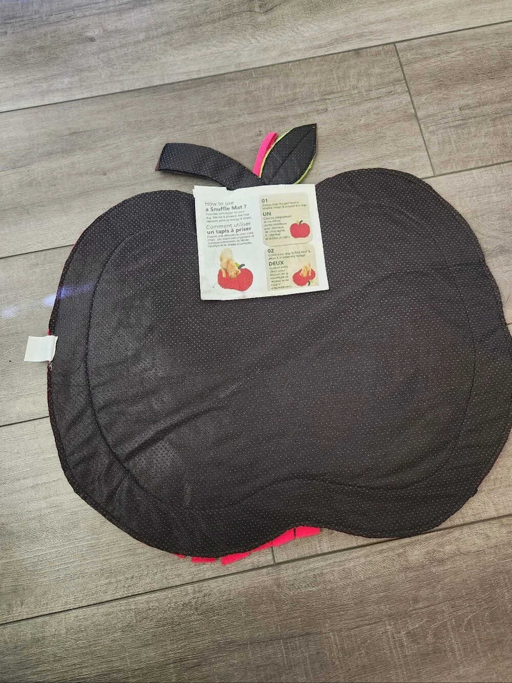 Snuffle Paly Mats for Pets Apple or Avocado NWT